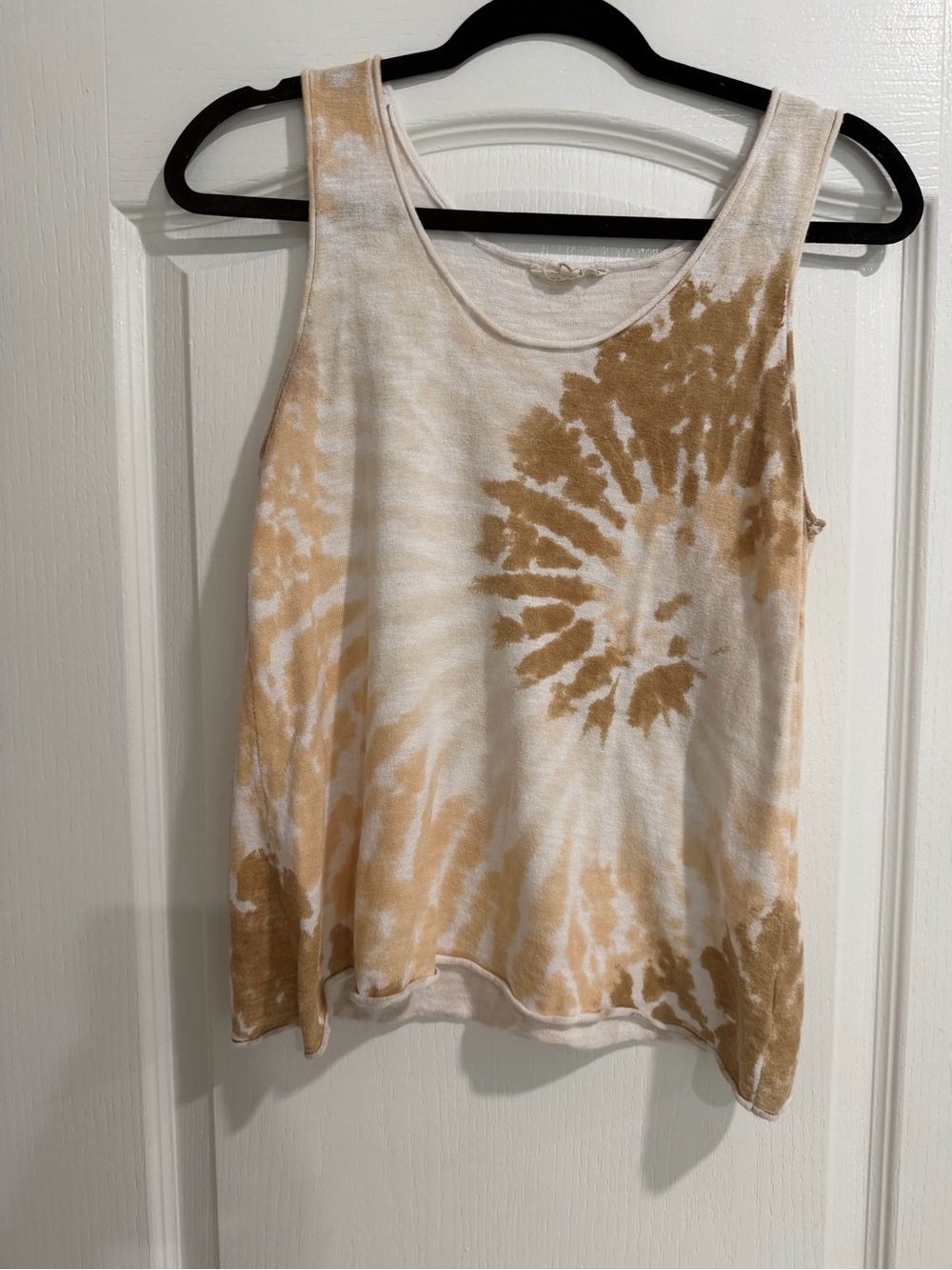 Mystree Cream & Tan Spiral Tie-Dye Tank Top